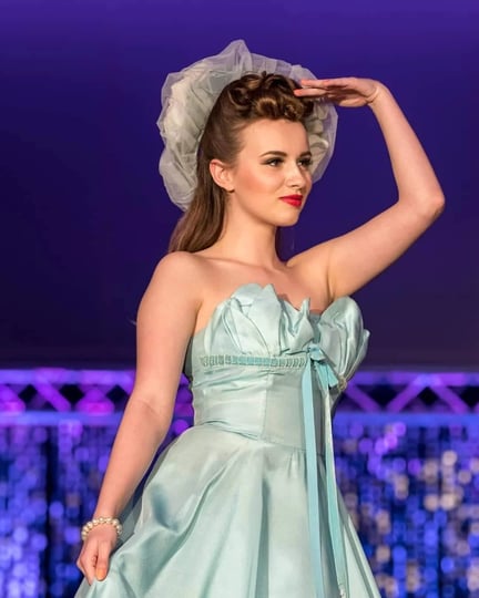 hollyville-boutique-vintage-1950s-blue-prom-dress-1