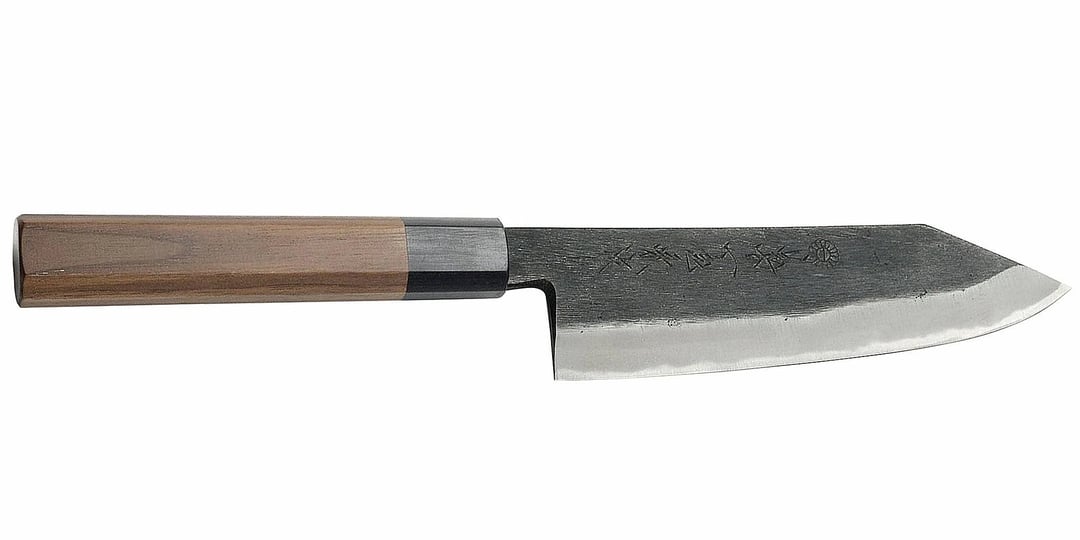 kikuichi-kuro-kurouchi-carbon-steel-clad-santoku-knife-1