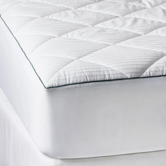 king-cool-plush-mattress-pad-casaluna-1