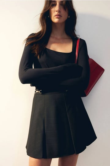 ladies-black-long-sleeved-jersey-top-size-xs-hm-1