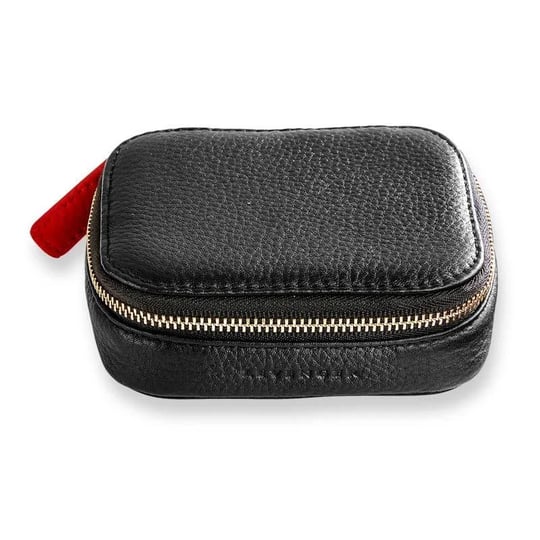 levenger-leather-pill-organizer-1