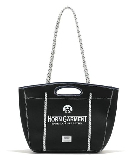look-in-pocket-neoprene-tote-black-horn-garment-1