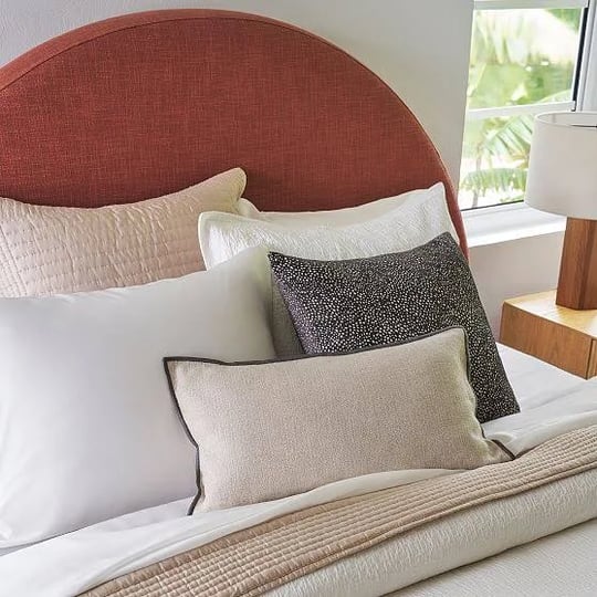 lucilla-border-tufting-standard-headboard-performance-coastal-linen-midnight-king-west-elm-1