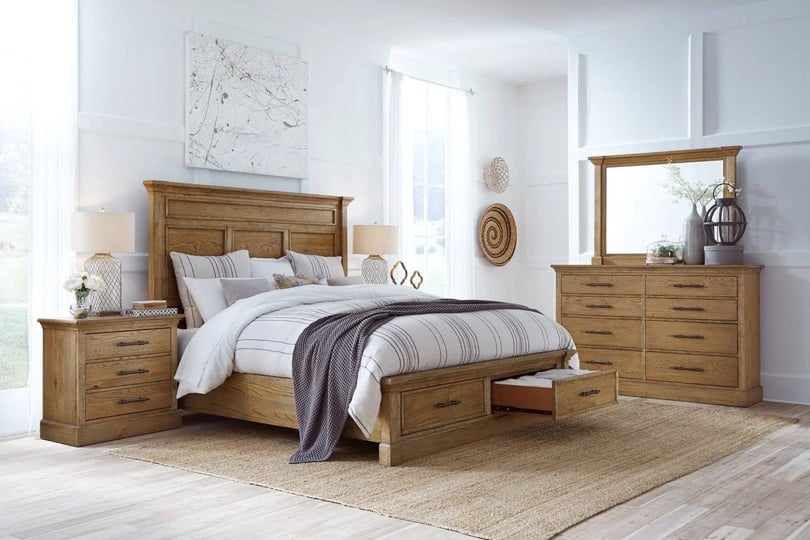 manchester-transitional-glazed-oak-wire-brushed-hardwoods-wire-brushed-oak-veneer-nightstand-3-drawe-1