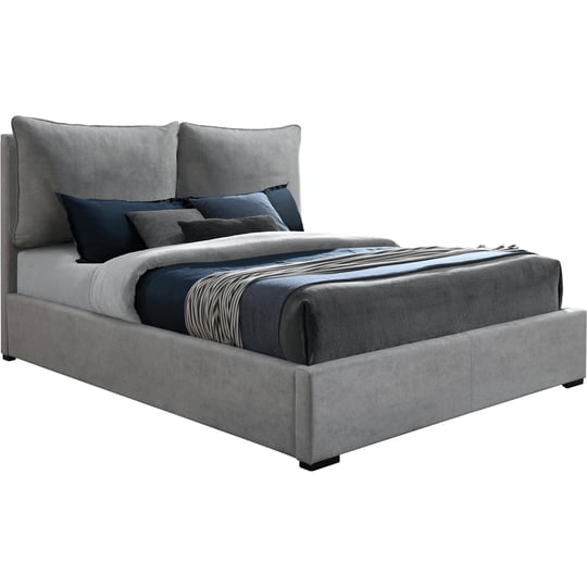 meridian-furniture-misha-light-grey-polyester-fabric-queen-bed-1