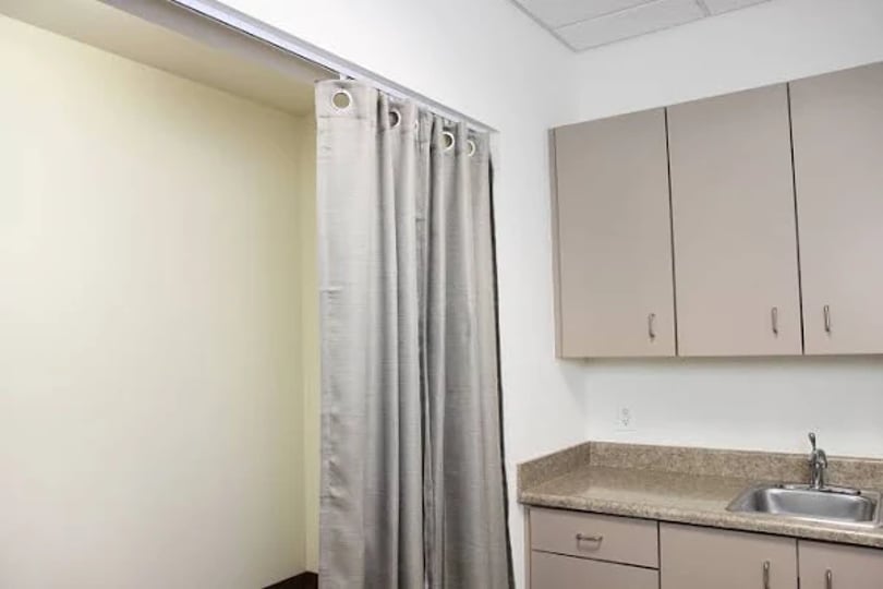 multi-purpose-room-divider-track-kit-26ft-size-26-1