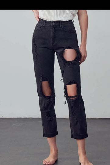 oh-honey-boutique-insane-black-destroyed-jean-11-1
