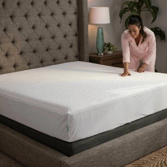 zipfit-cooling-mattress-protector-twin-pillow-cube-1