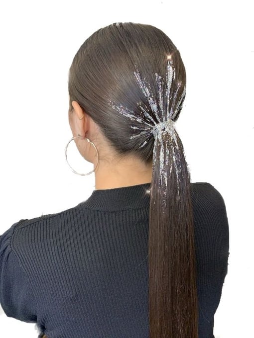 Glitter Christmas Hairstyle