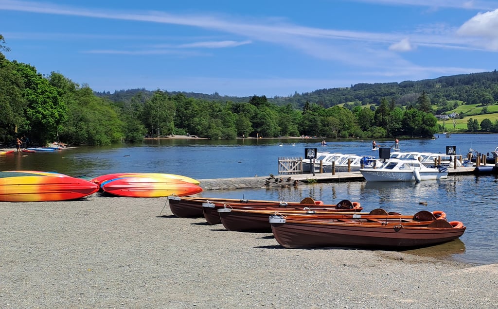 Kayaks and boats at Coniston Pier