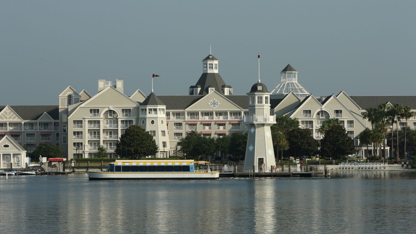 Disney's Yacht Club Resort thumbnail