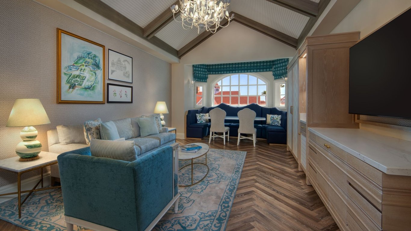 1 Bedroom Suite - Club Level Access