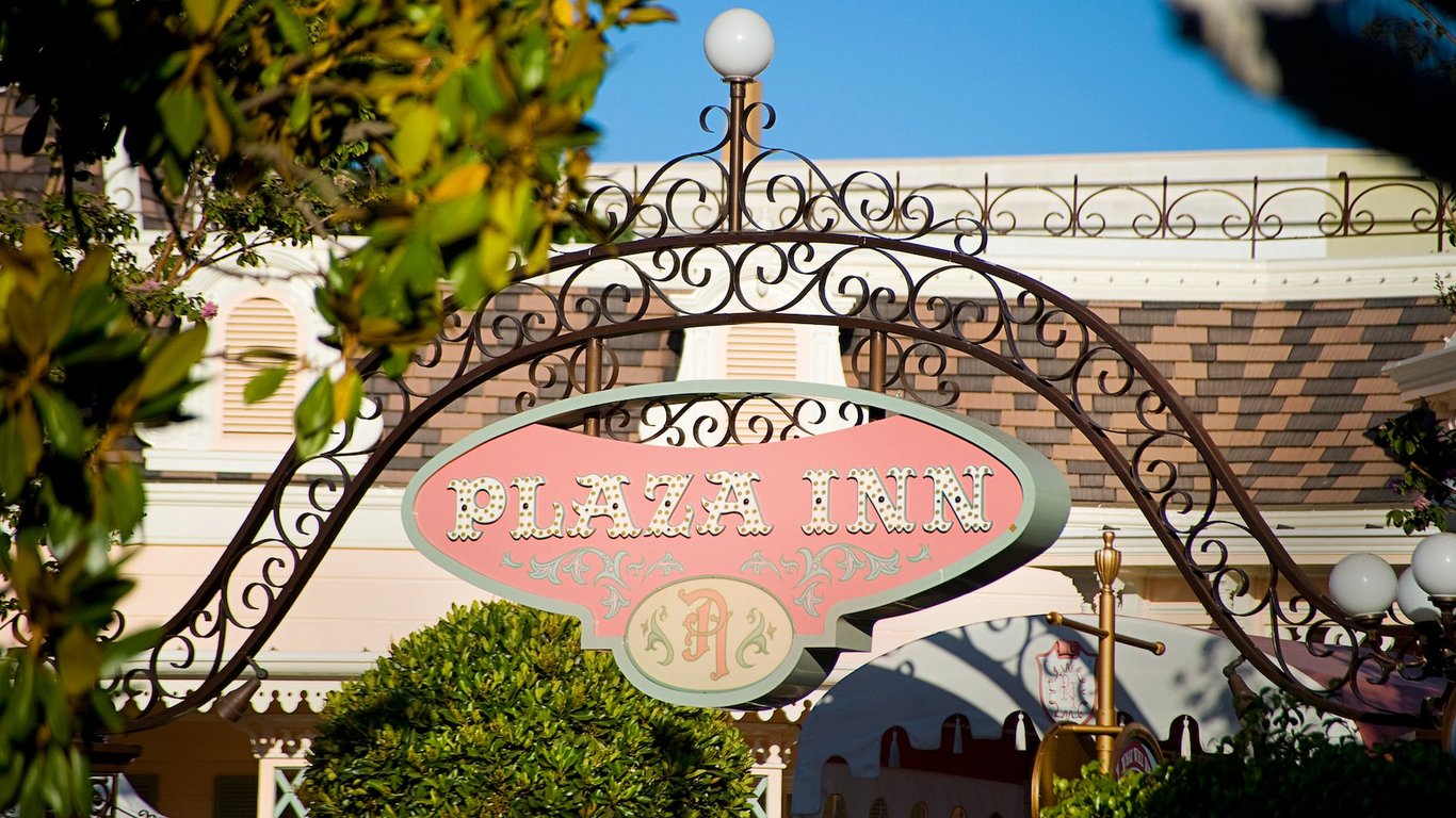 Plaza Inn