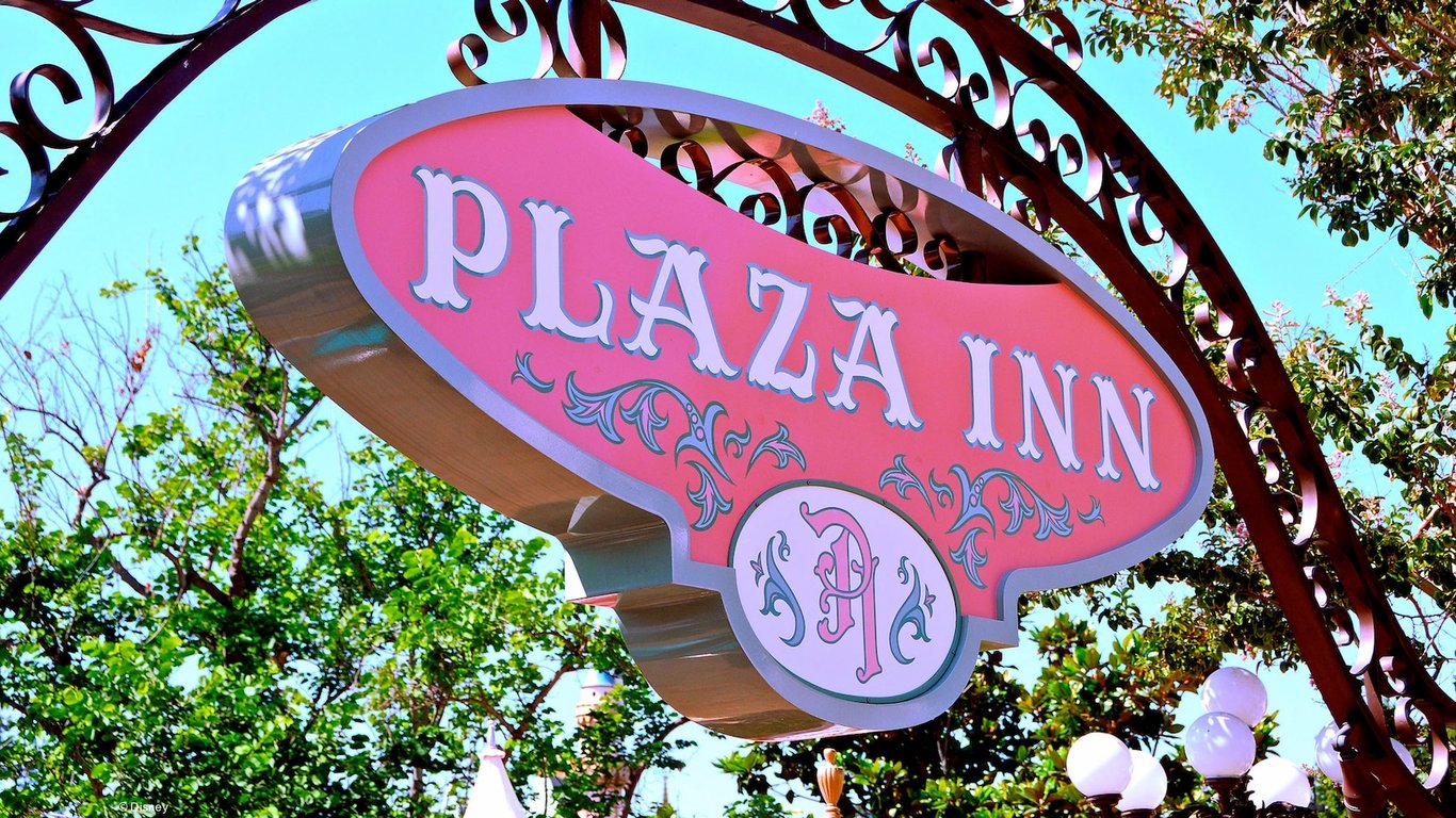 Plaza Inn Dining Package