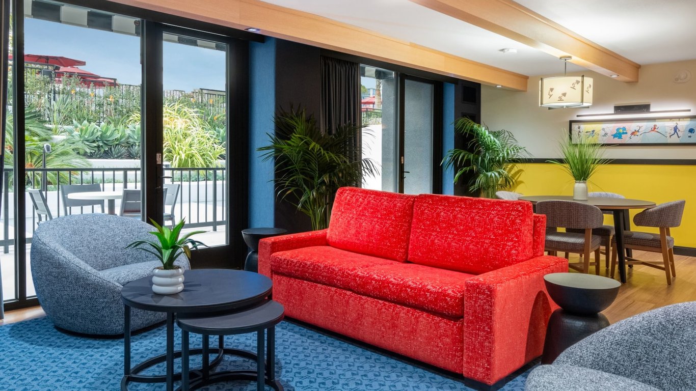 Pixel Suite - 3 Bedroom Connecting Suite