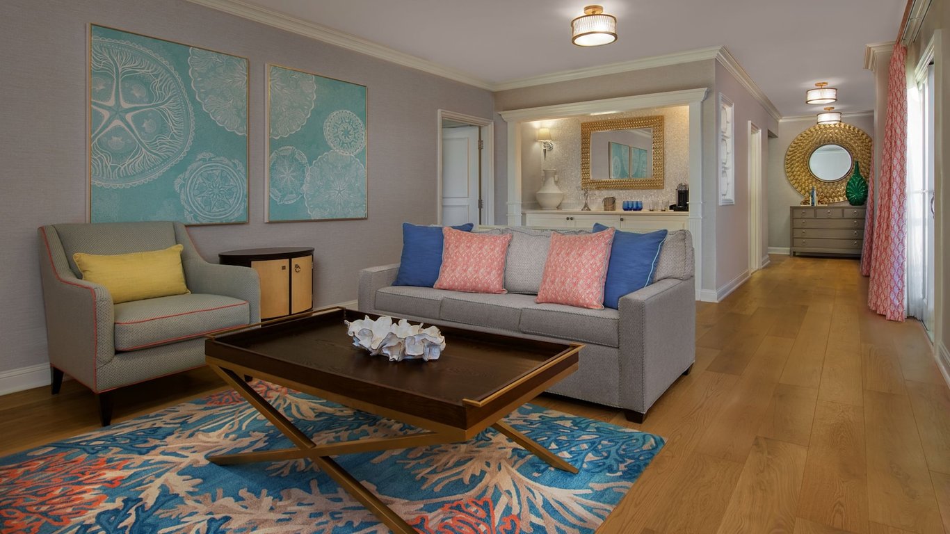 Nantucket VP Suite - Club Level