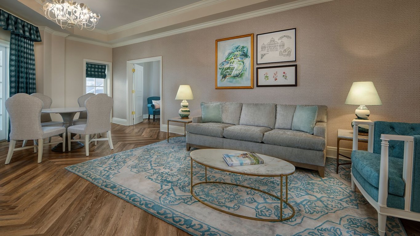 Victorian Suite - Club Level