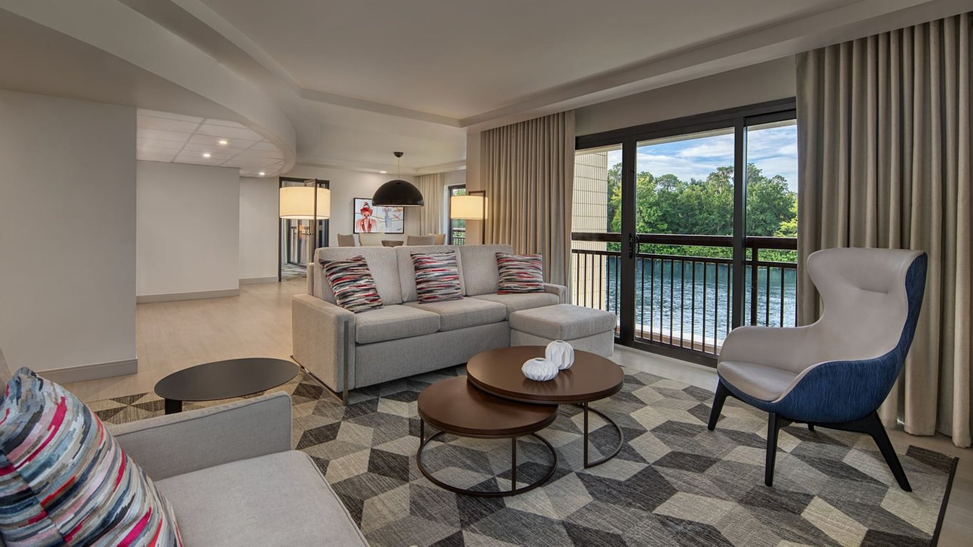 Garden Wing - 1 Bedroom Suite Access