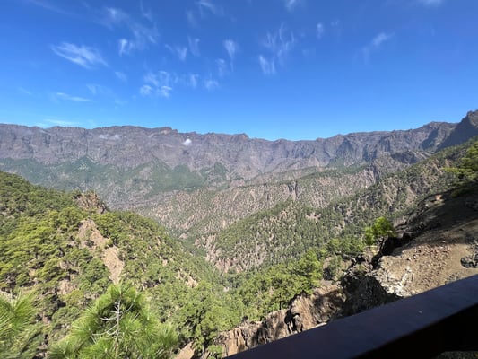 A4EE3326-B703-41E9-BE29-8AE6AC4882B8