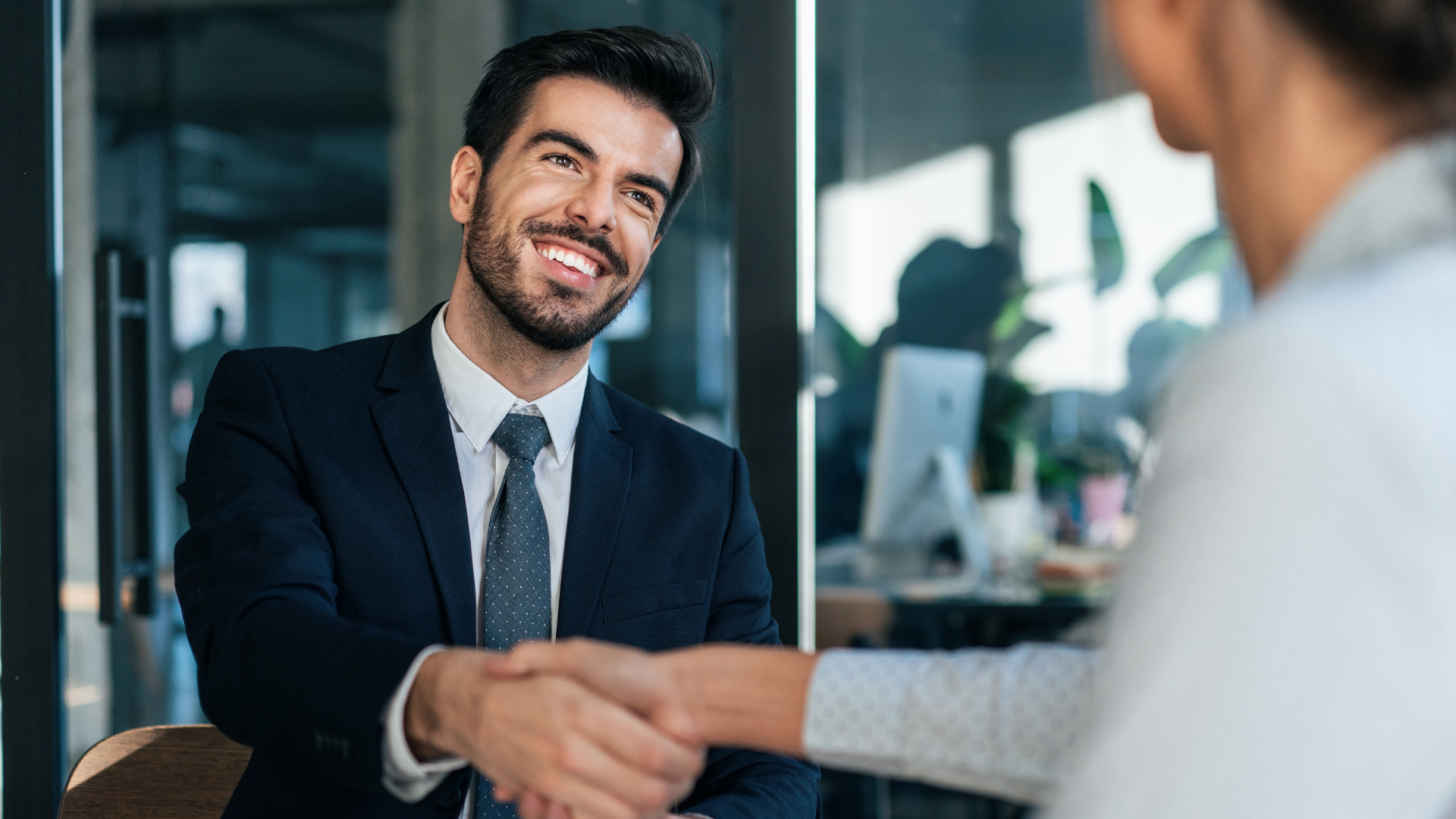 Sell or Keep Using? Strategic Guidance for Your Fleet