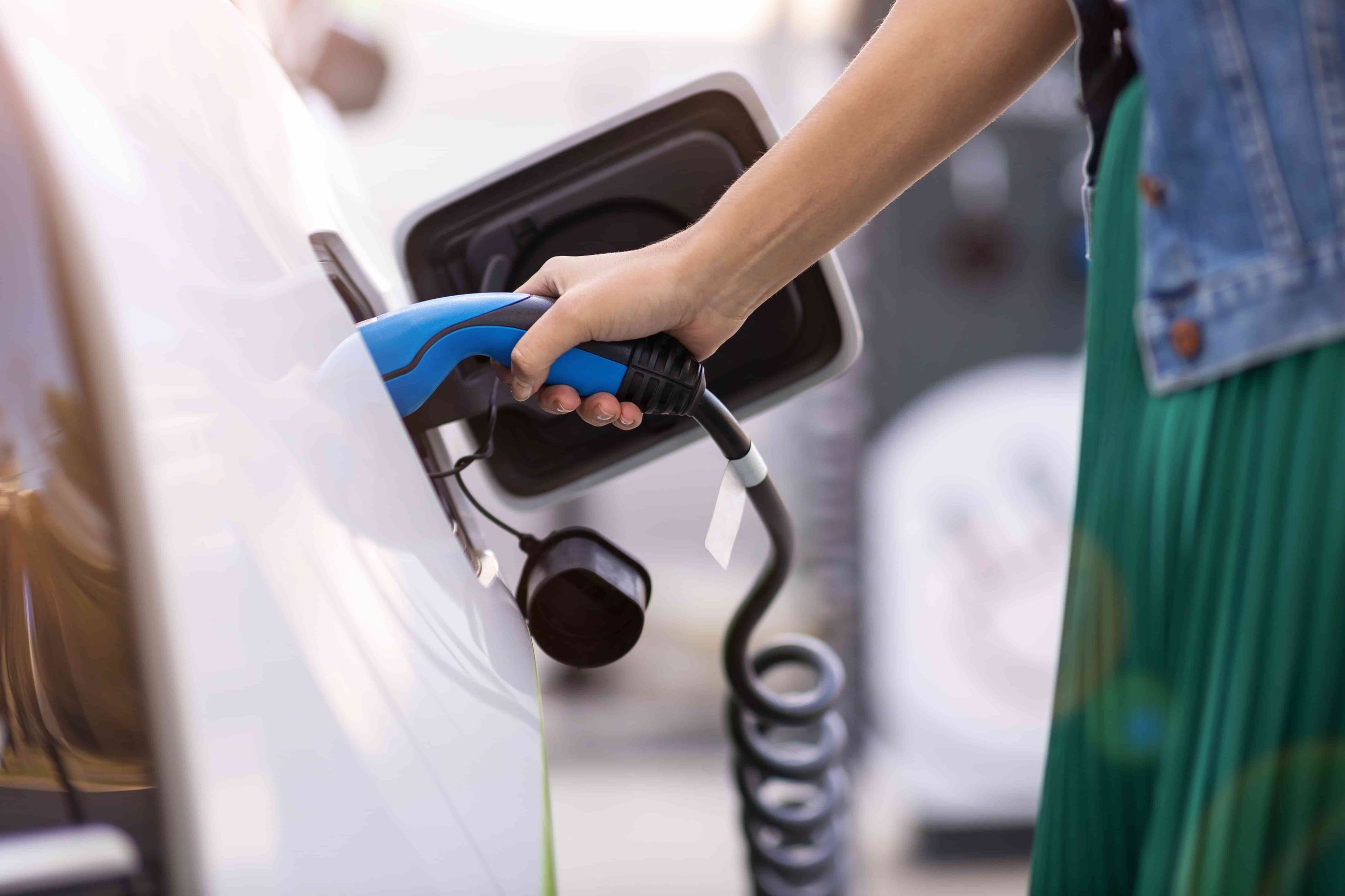 Elektromobilität im Fuhrparkmanagement für Unternehmen zur Umstellung auf nachhaltige und effiziente Fahrzeugflotten