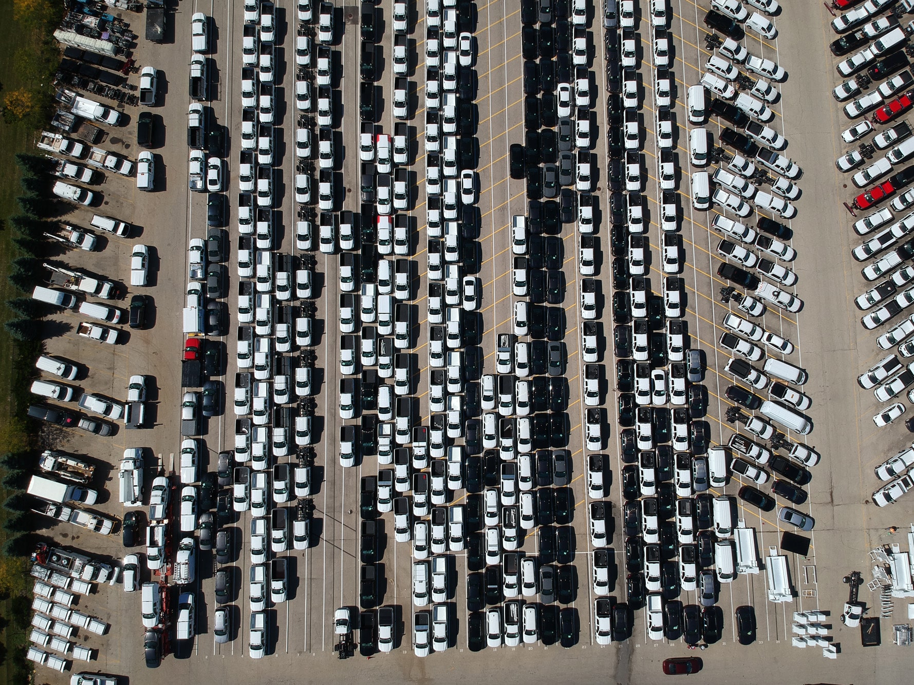 a parking lot full of cars