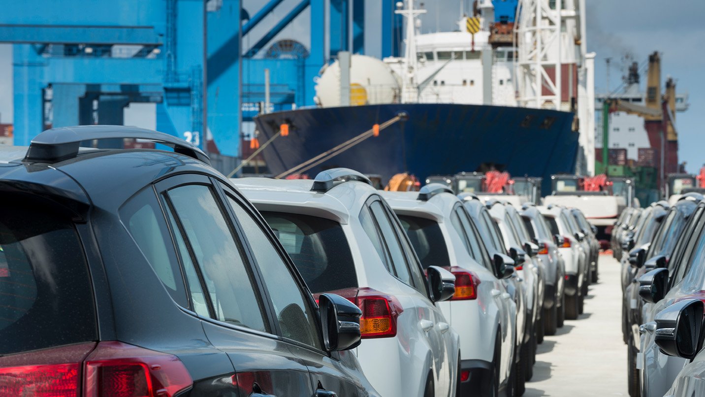 a row of cars parked in a row