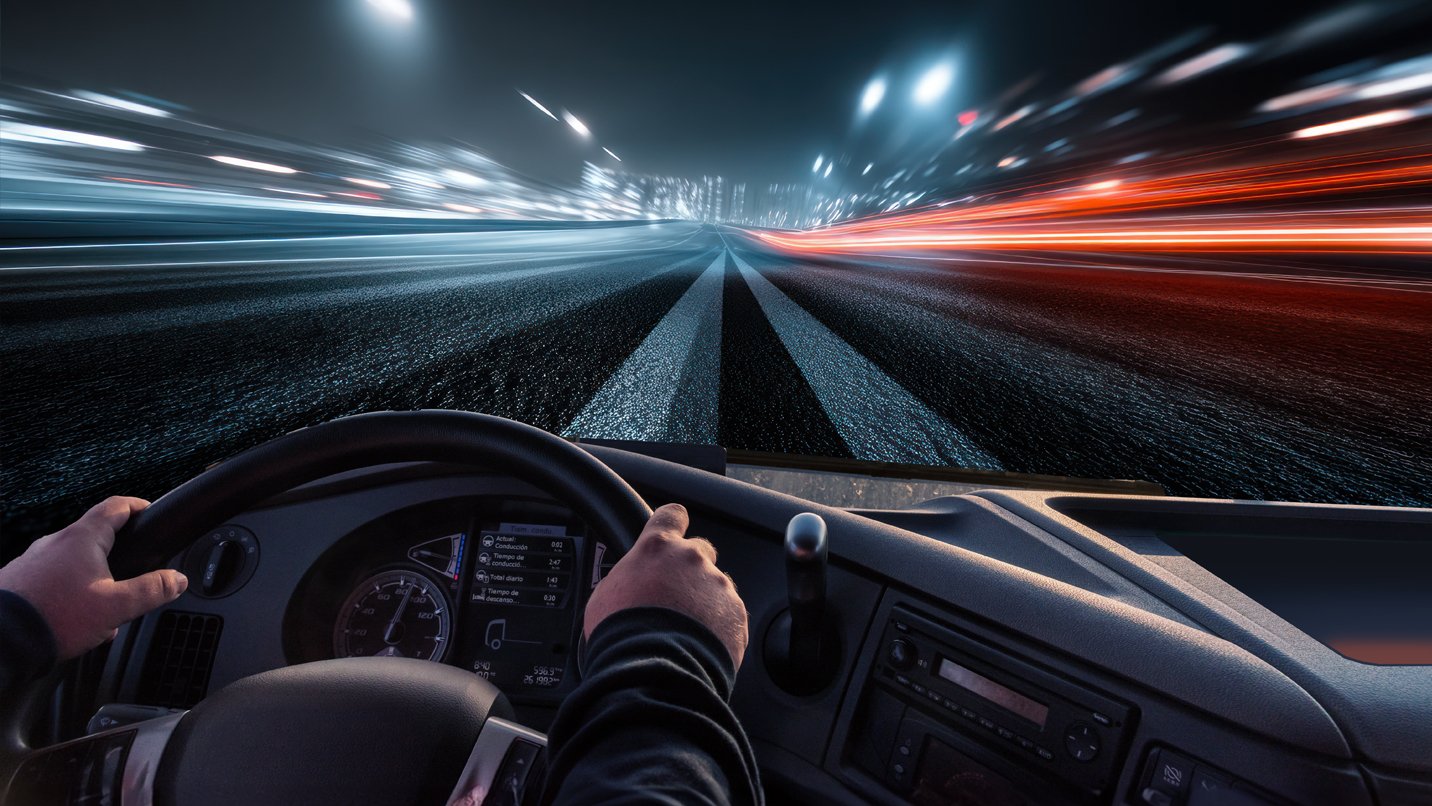 How Driver Safety Programs Improve Retention and Reduce Fleet Risk