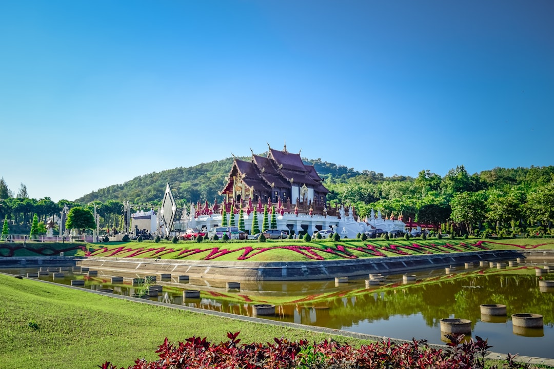 Panorama Chiang Mai ze świątyniami