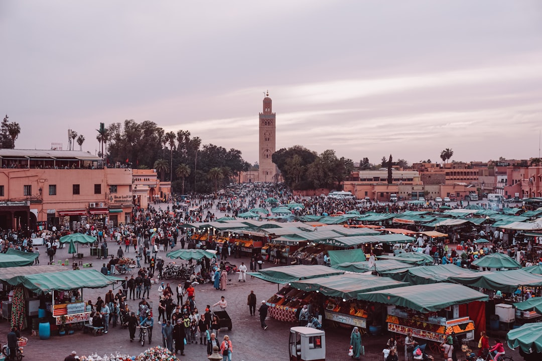 Ultimativer Reiseführer für Marrakesch: Die Magie der Roten Stadt enthüllen