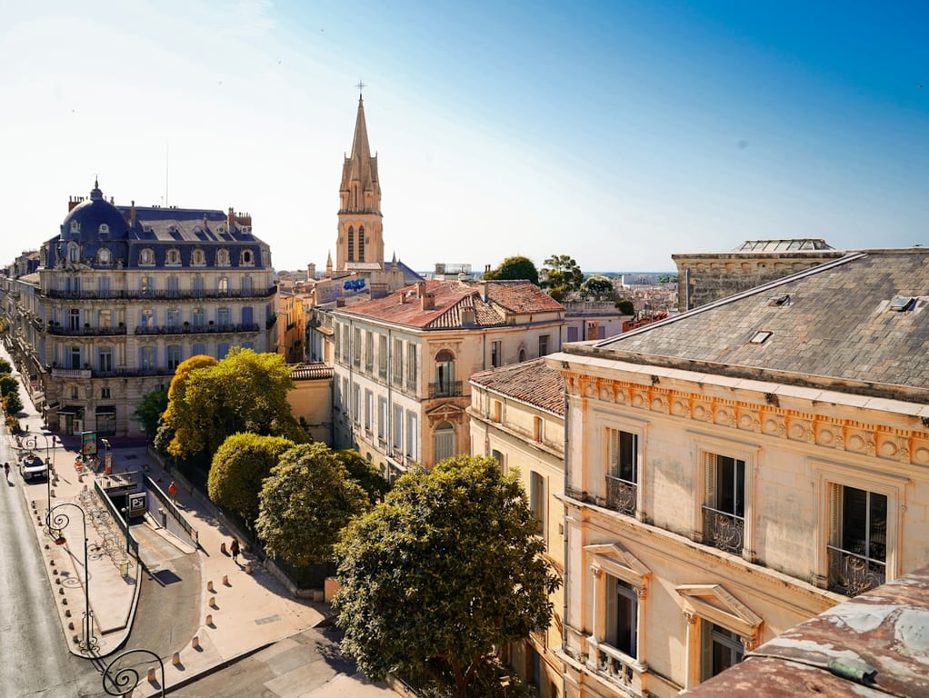Montpellier na budżecie: Twój wiosenny przewodnik po francuskim uroku