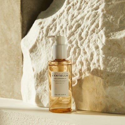 Centella Light Cleansing Oil - Image 2