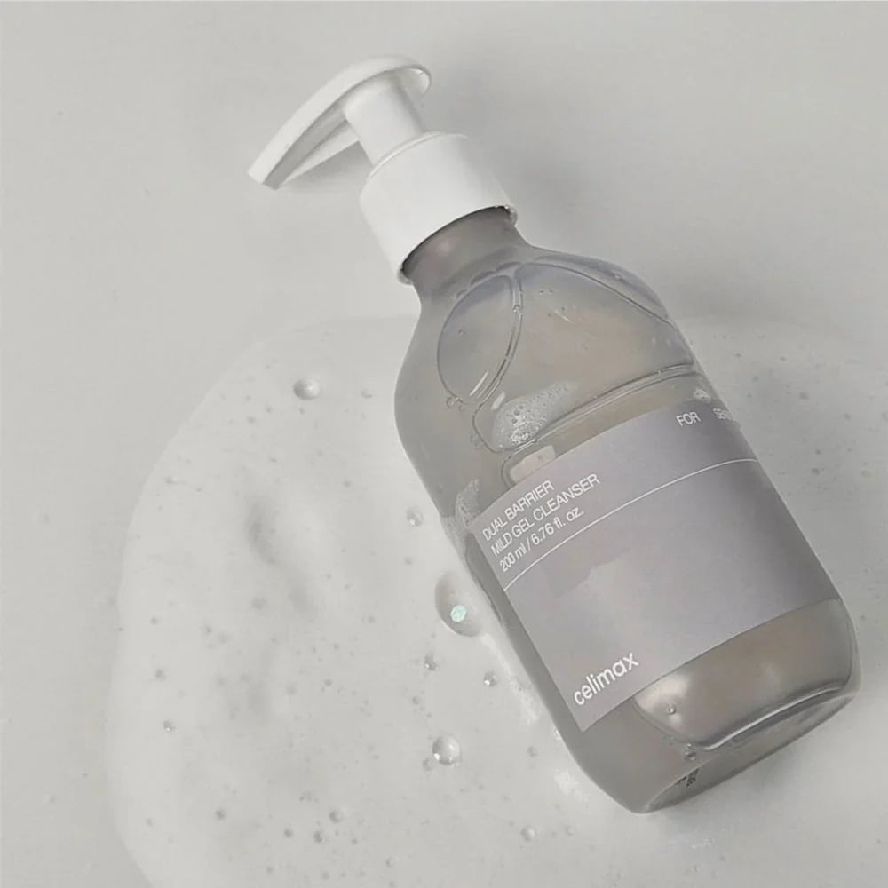 Dual Barrier Mild Gel Cleanser - Image 2
