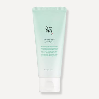 Green Plum Refreshing Cleanser