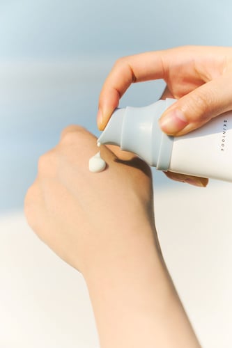 Madagascar Centella Hyalu-Cica Water-Fit Sun Serum - Image 2