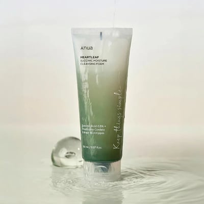 Heartleaf Succinic Moisture Cleansing Foam - Image 2