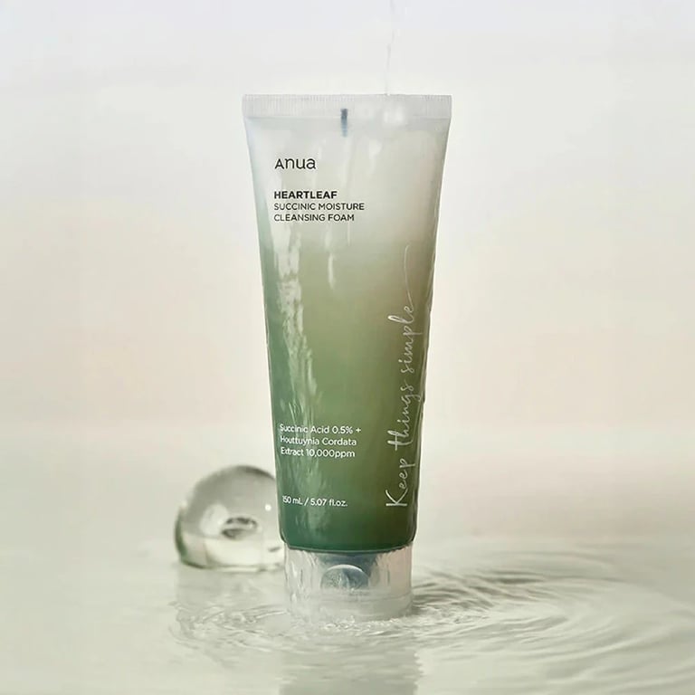 Heartleaf Succinic Moisture Cleansing Foam - Image 2