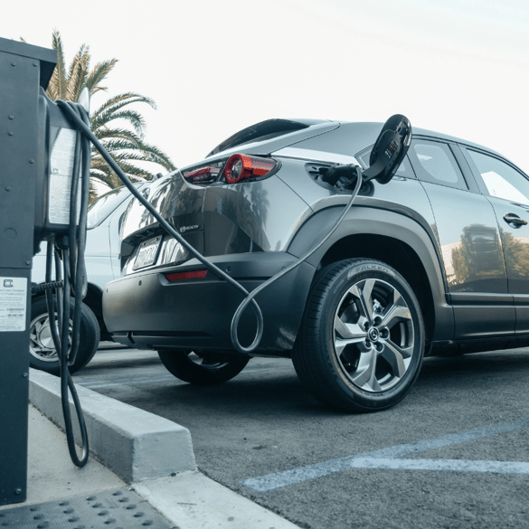 Donald Trump et la lutte contre la mobilité électrique