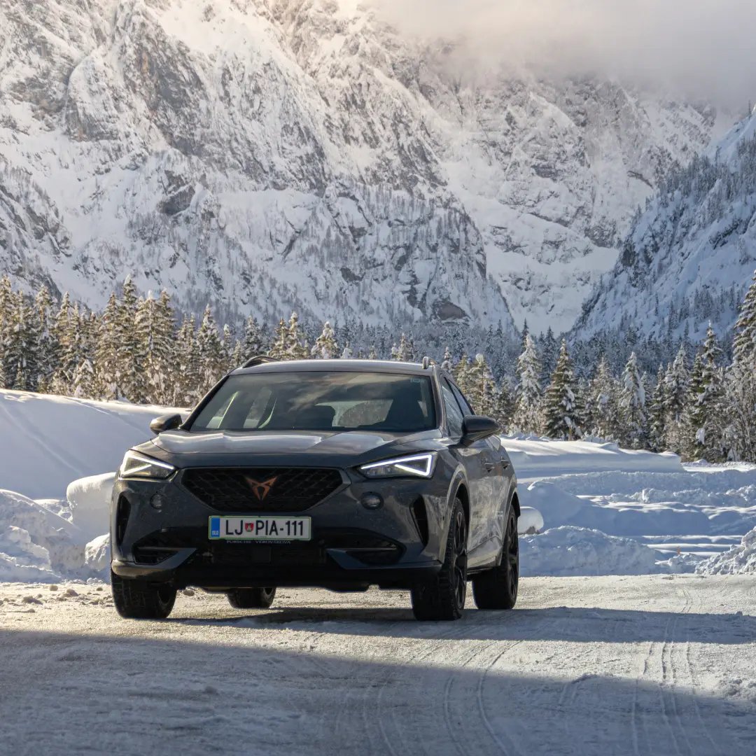 Comment bien préparer son véhicule électrique pour l'hiver?