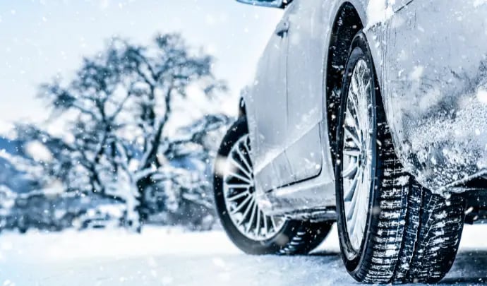 Pneux hiver équipement véhicules