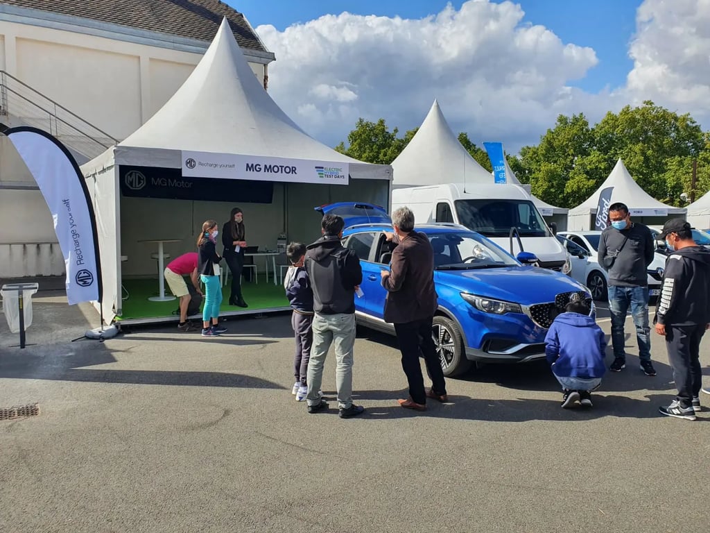 Salon automobile Bordeaux - Stand MG Motor