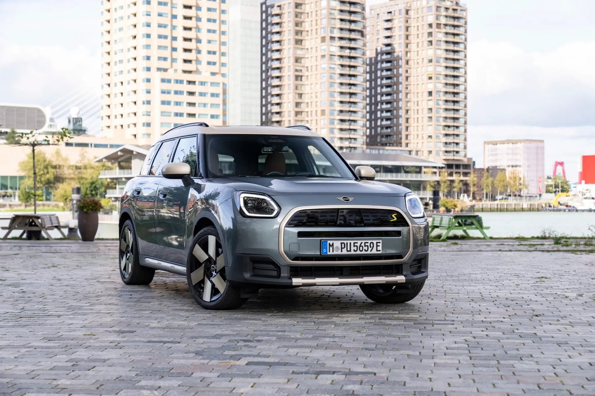 Mini Countryman SE ALL 4: Un peu plus grand, un peu plus haut, beaucoup plus polyvalent!