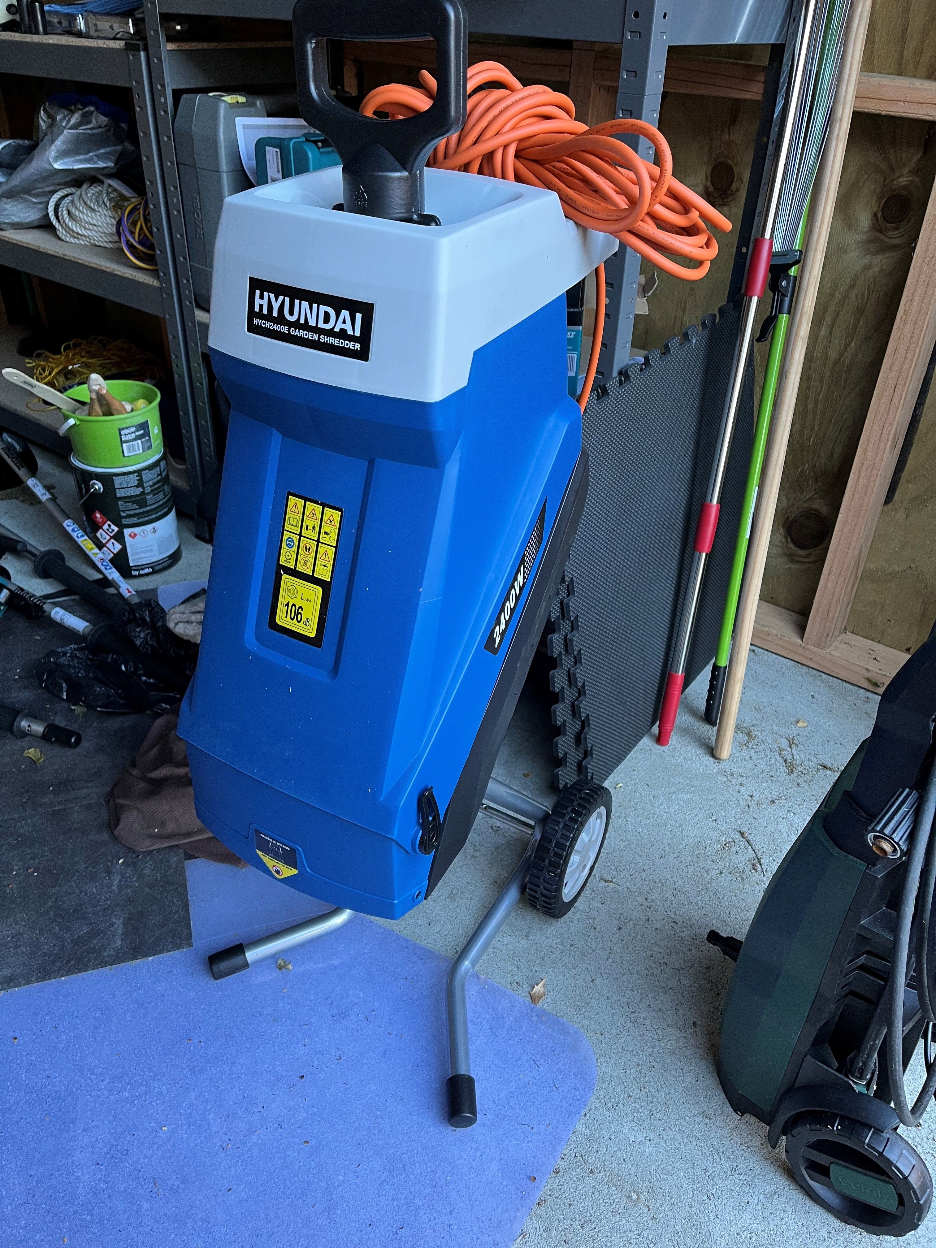 Customer photo of Hyundai Garden Chipper Shredder 2400W 45L Bag