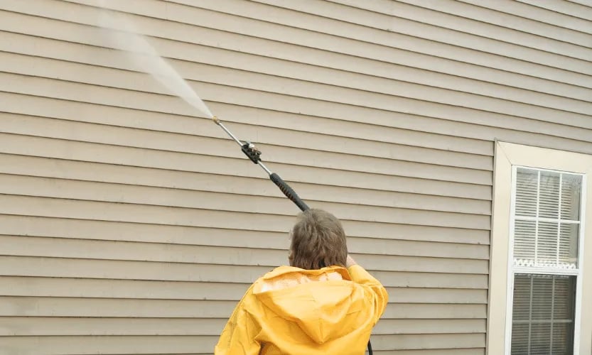Cleaning-Home-Exterior