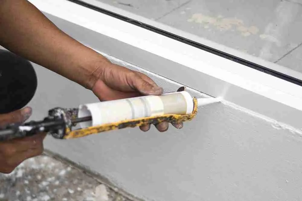 Exterior-Urethane-Caulking