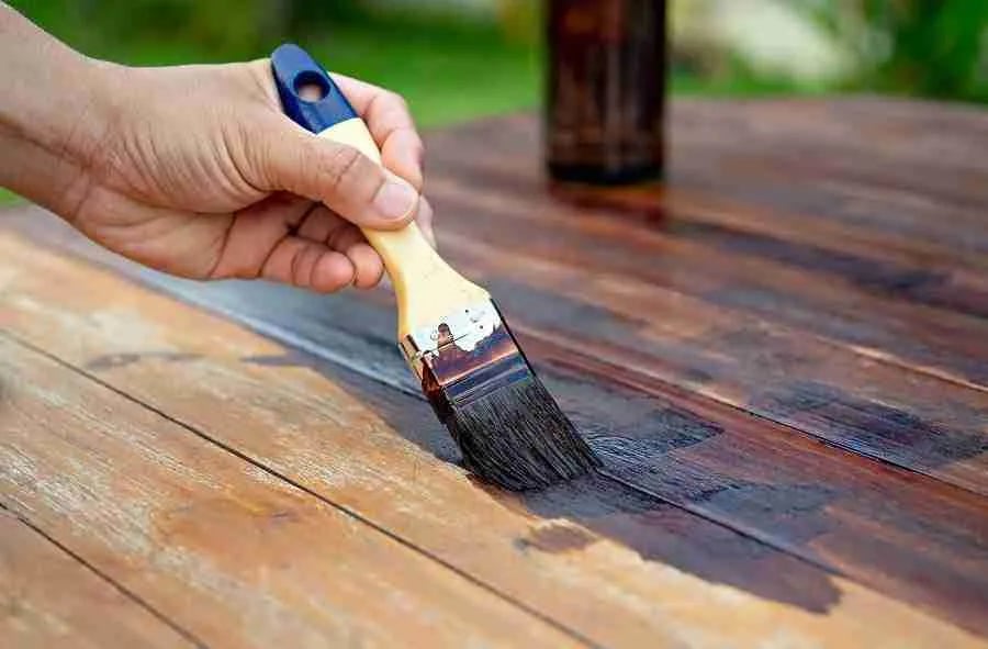 Staining-Deck-TWP-Stain