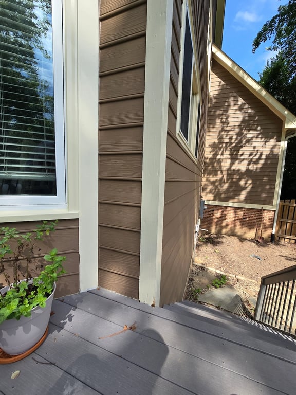 Structural corner board replacement on Panther Branch Drive in Raleigh, NC, featuring professional wood rot repair and moisture-resistant sealing to protect the home exterior.