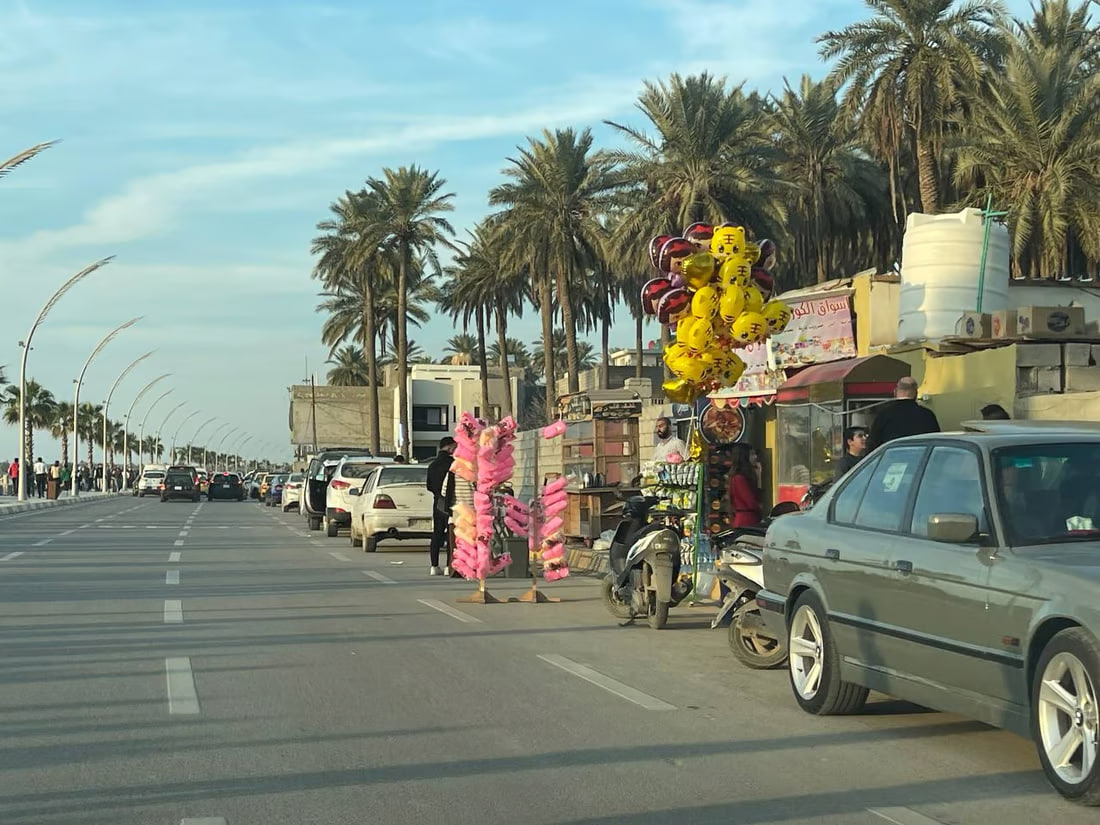 Diyala river corniche attracts families amid mild weather