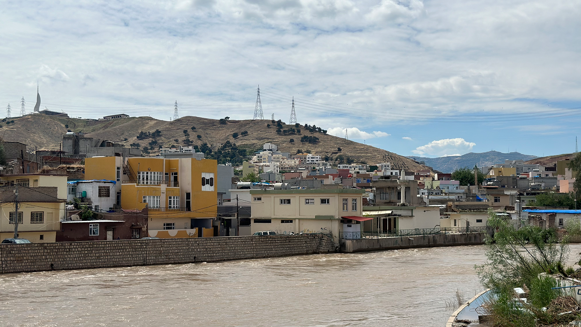 دوو گەڕەکی زاخۆ دەڕوخێندرێن و دەکرێن بەشوێنی گەشتیاری