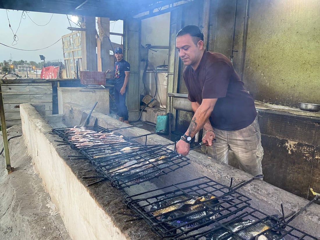 بعد ارتفاع أسعار الأسماك إلى الضعف.. الدجاج المشوي ينافس “المسكوف” في هيت »  +964